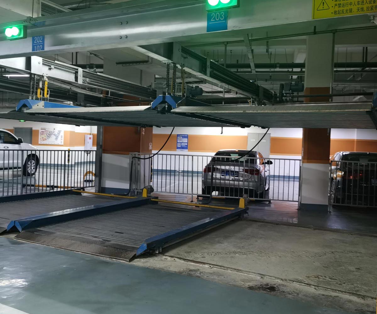 烏當汽車(chē)專(zhuān)用升降機應加裝哪些安全裝置